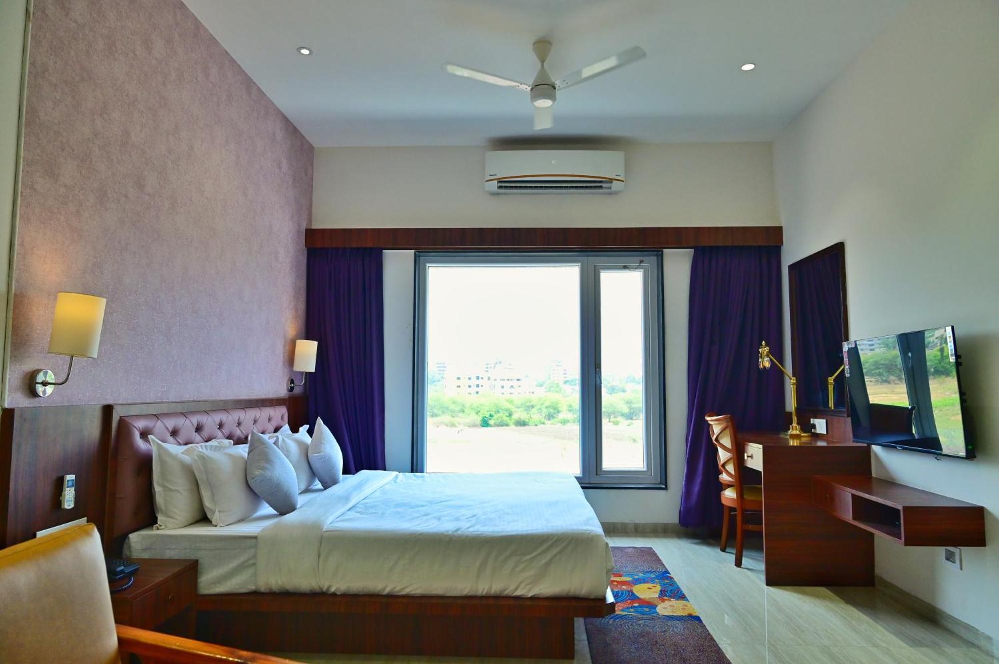 The One Hotel Nashik Luaran gambar