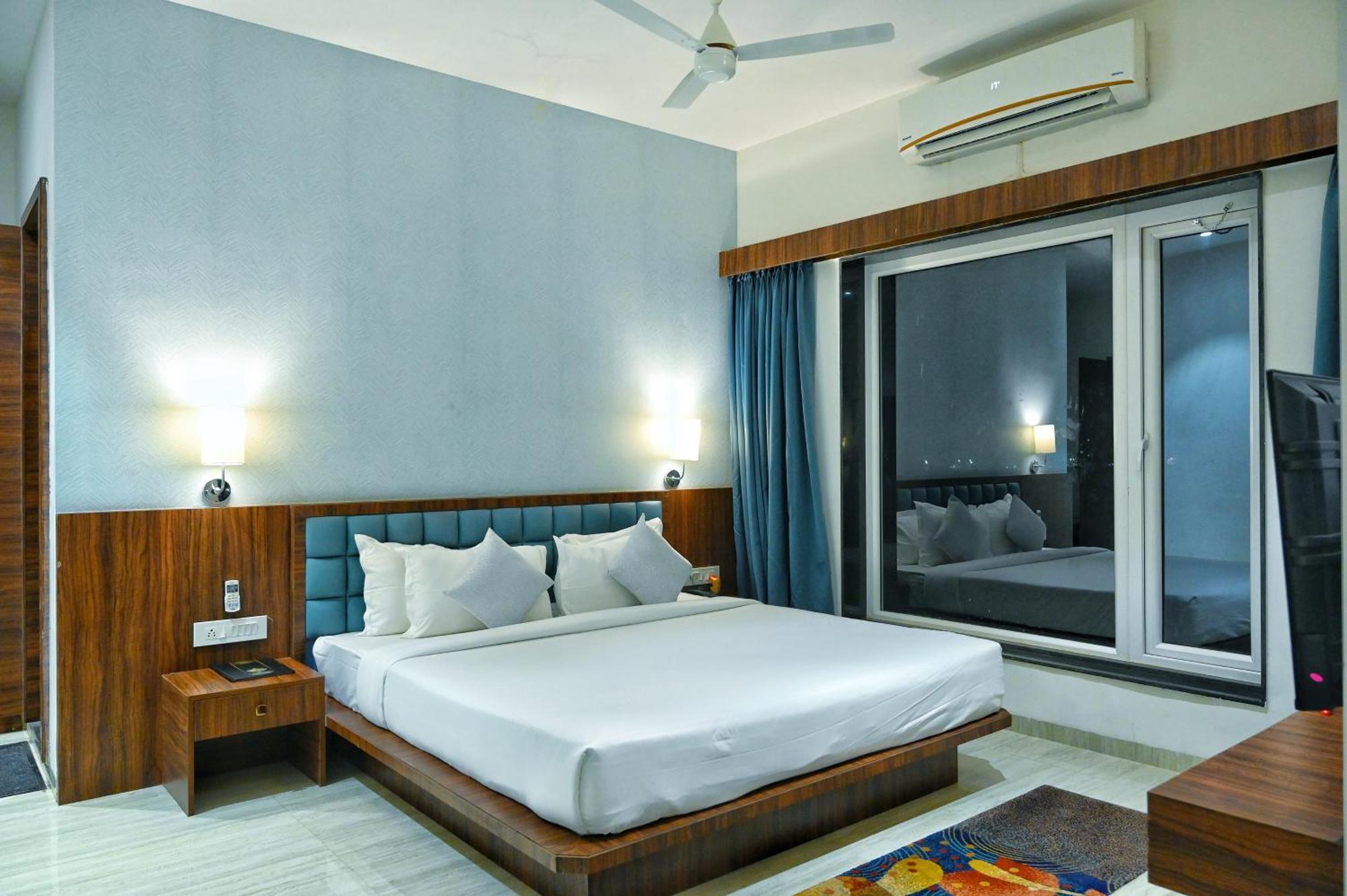 The One Hotel Nashik Luaran gambar