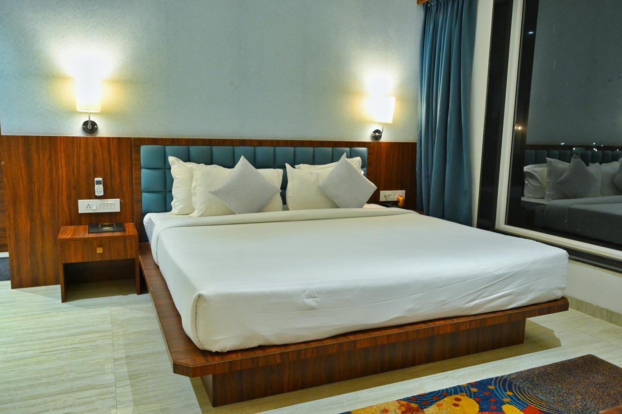 The One Hotel Nashik Luaran gambar