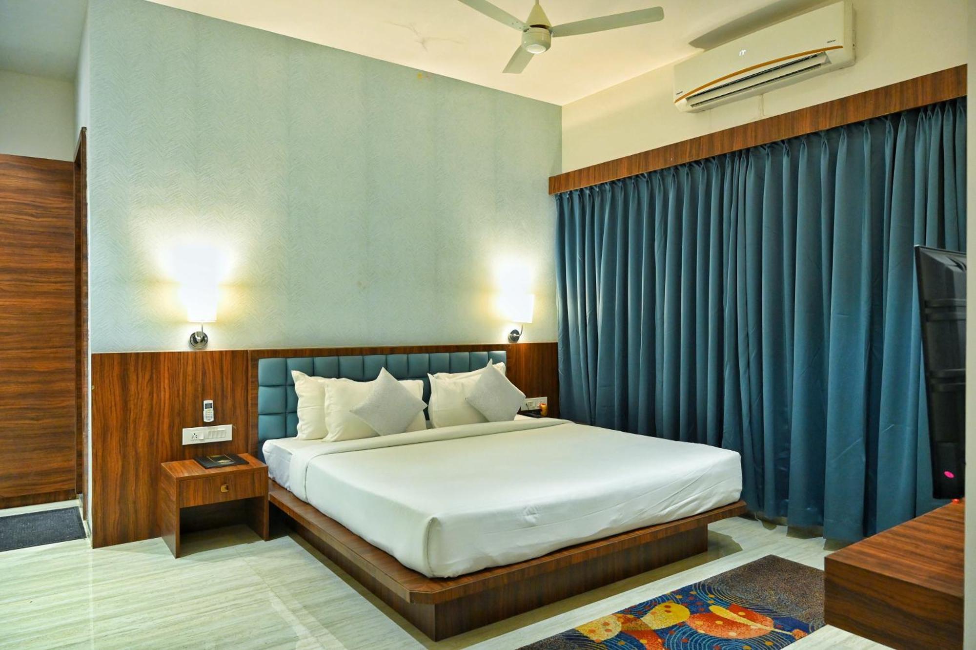 The One Hotel Nashik Luaran gambar